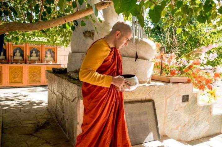 Bhante Sanathavihari Bhikkhu.  Image courtesy of Casa de Bhavana