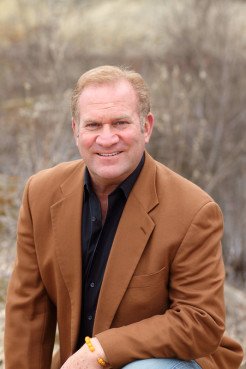 Buddhist teacher Lama Surya Das admits sleeping with adult trainees in past, says it was wrong