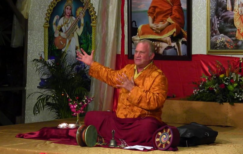 Buddhist teacher Lama Surya Das admits sleeping with adult trainees in past, says it was wrong