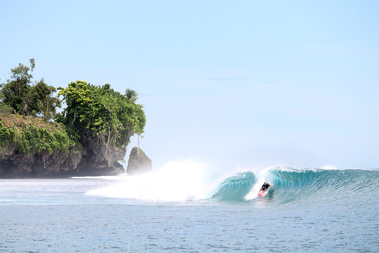 Papua New Guinea: one of the best affordable surf destinations in the world |  Photo: PNG Surfaris